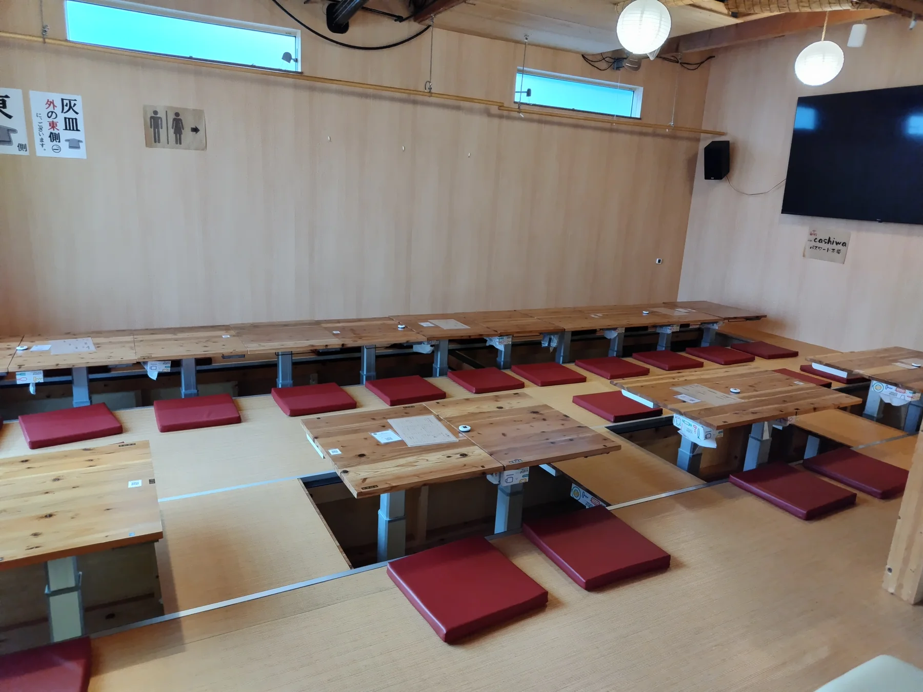 A列を長いテーブルにした22席の配置